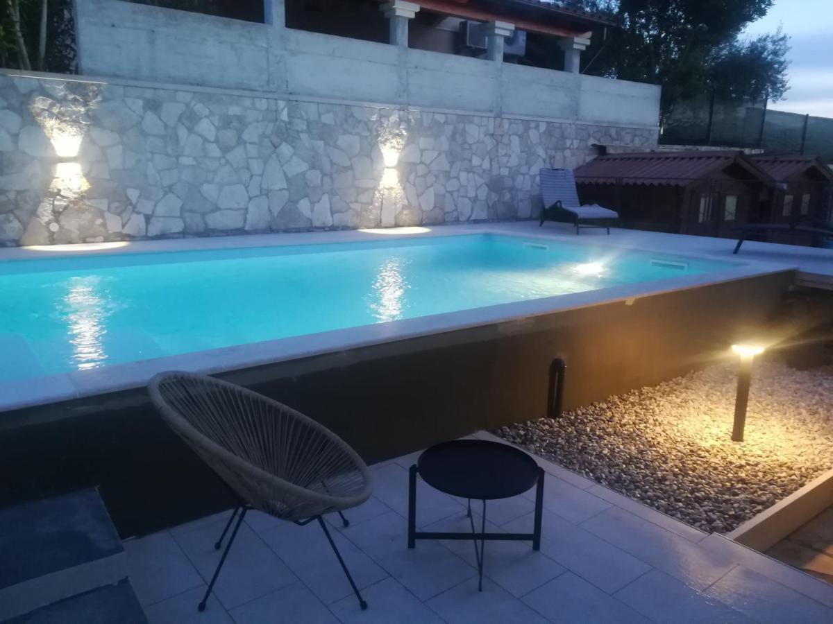 Kamenjak Volme, Cousy House With Pool 반졸레 외부 사진